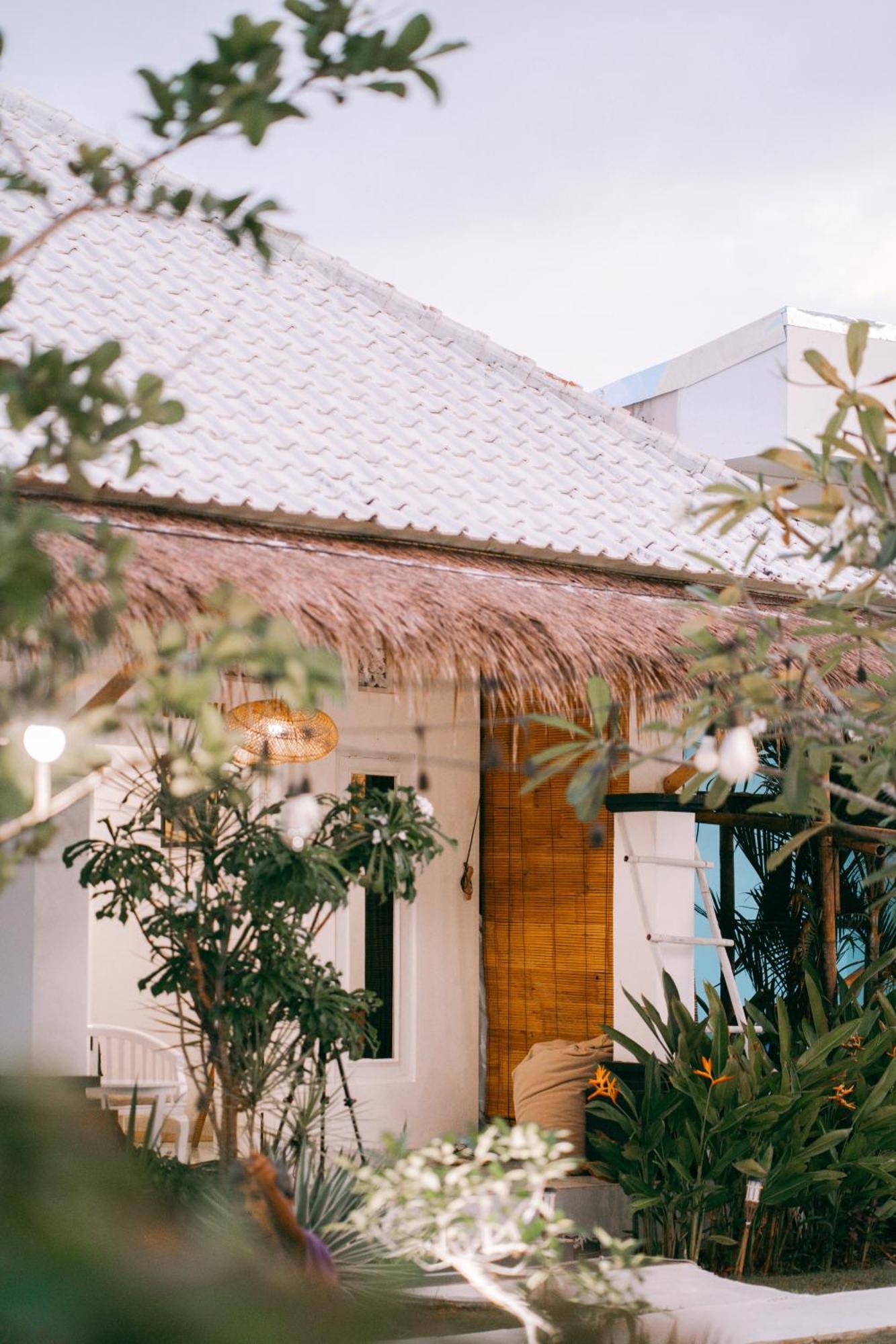 Sukacita Hill Hotel Uluwatu  Exterior photo