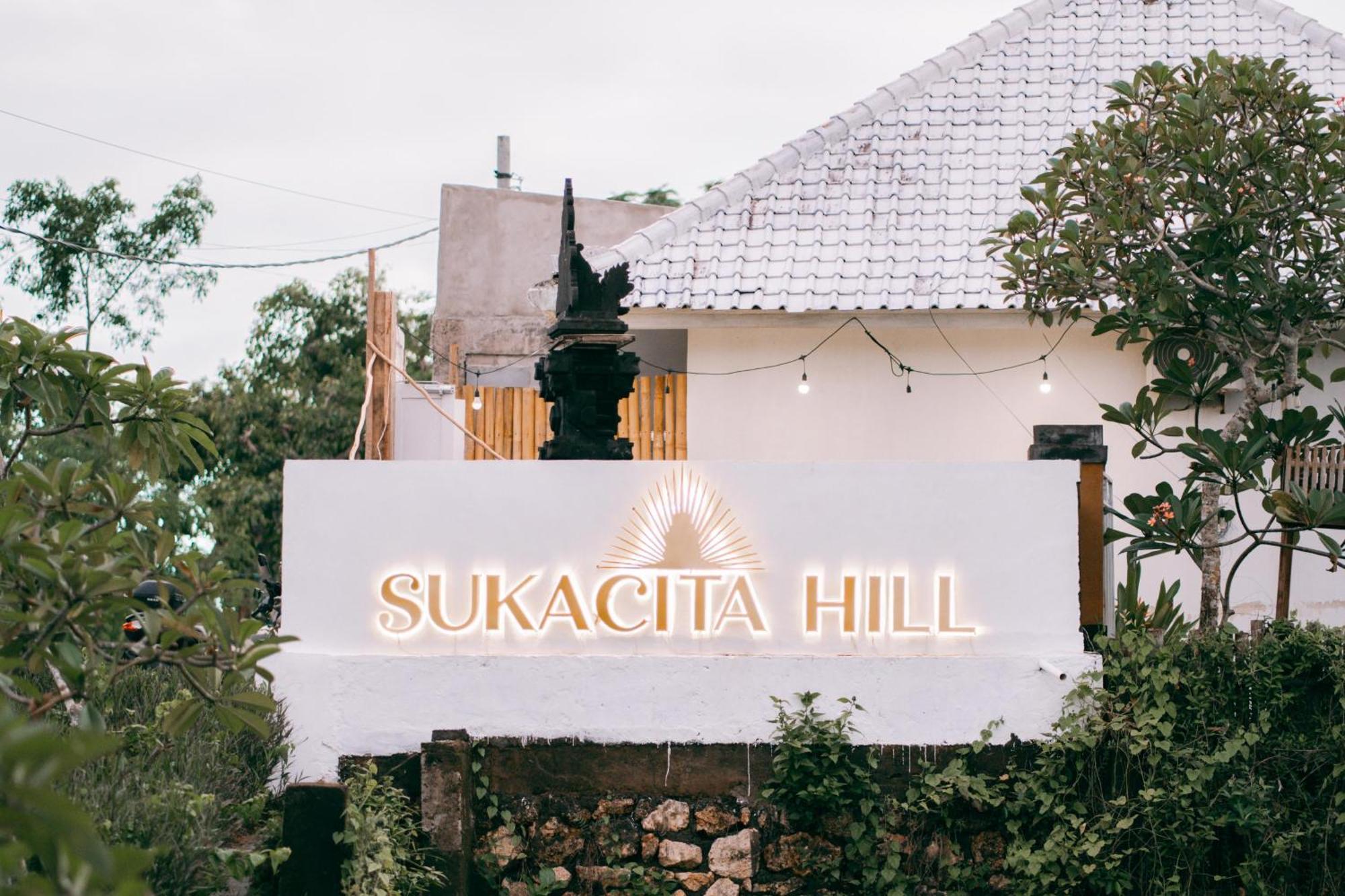 Sukacita Hill Hotel Uluwatu  Exterior photo