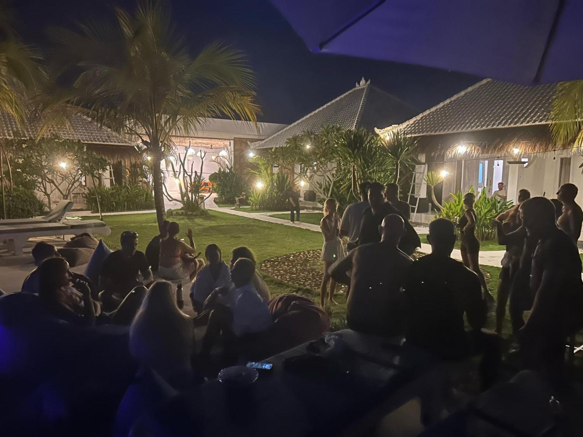 Sukacita Hill Hotel Uluwatu  Exterior photo
